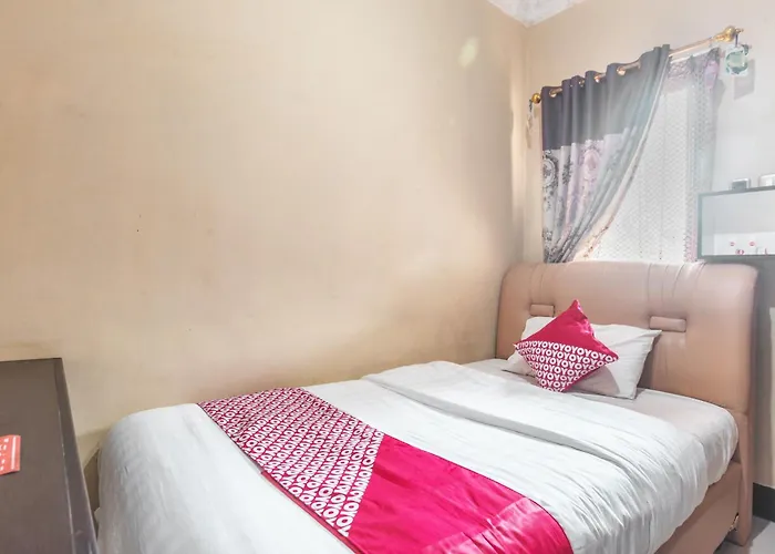 Super Oyo 1640 Fallinda Hotel Bogor